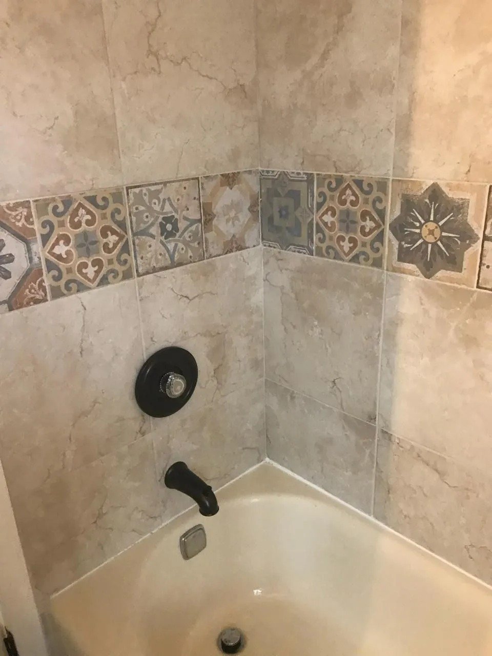 imgi_189_Bathroom-Tub-Tile-IMG9519131-1920w